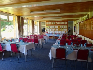 01  - Tables dressed in club colours.jpg